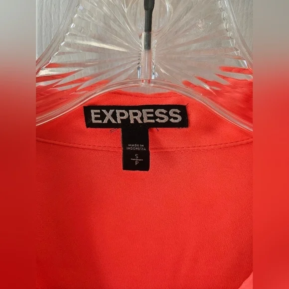 Express Hot Pink Button down top size Small - Picture 4 of 4